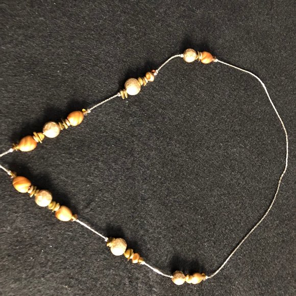 Yellow beads silver metal chain necklace 24" long - Picture 3 of 5